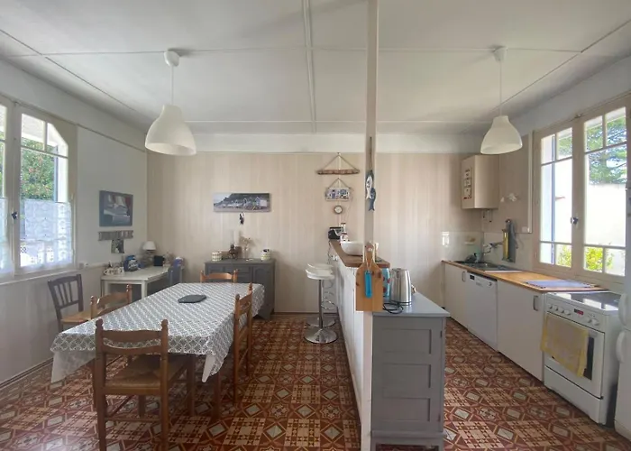 Prázdninový dům Maison Avec Jardin A 150 M De La